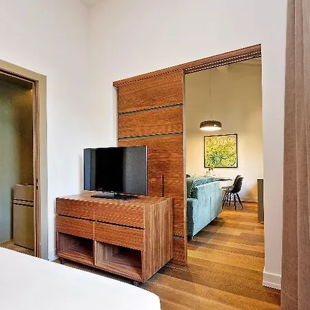 Numa Aparthotel Florence
